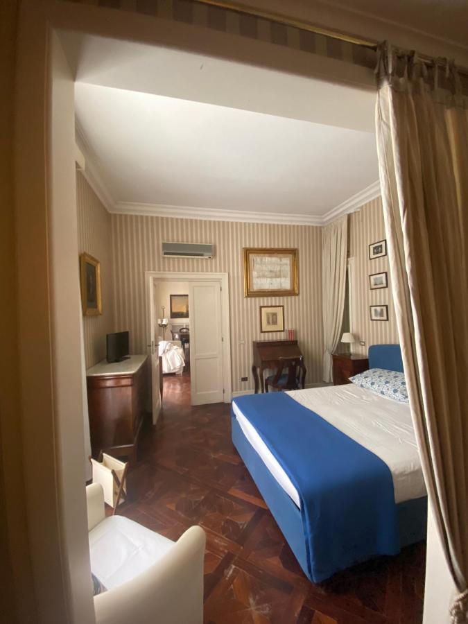 Royal Apartment In San Domenico Maggiore Naples Extérieur photo