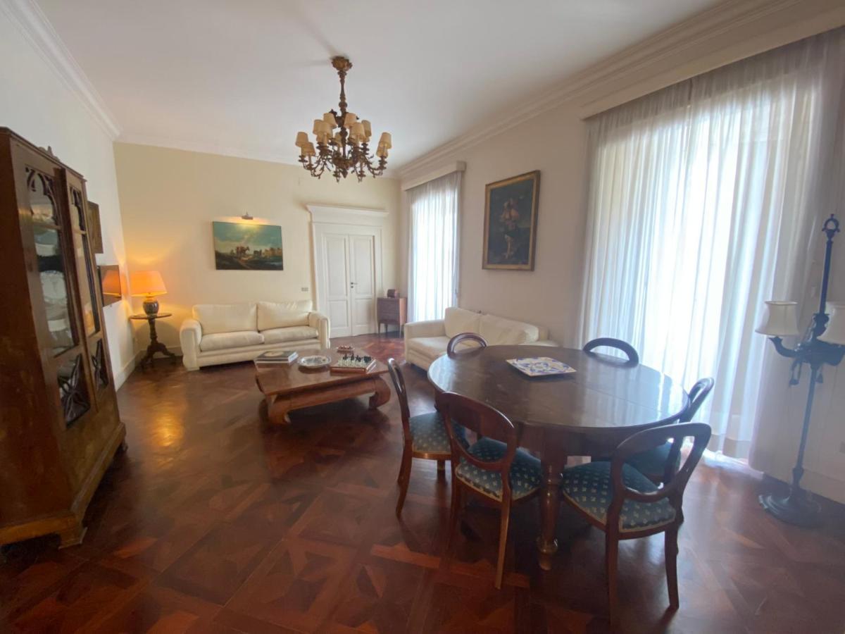 Royal Apartment In San Domenico Maggiore Naples Extérieur photo