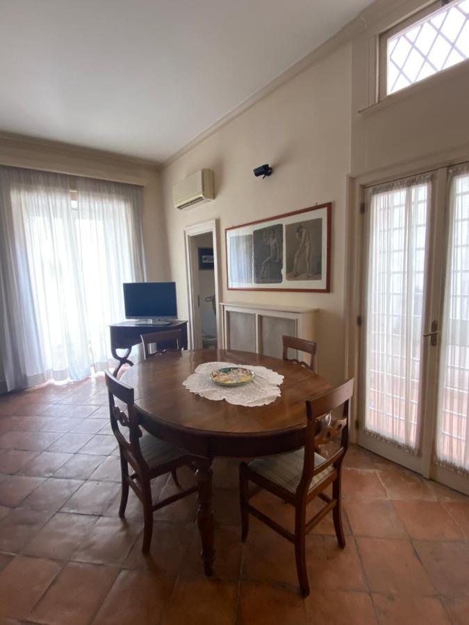 Royal Apartment In San Domenico Maggiore Naples Extérieur photo