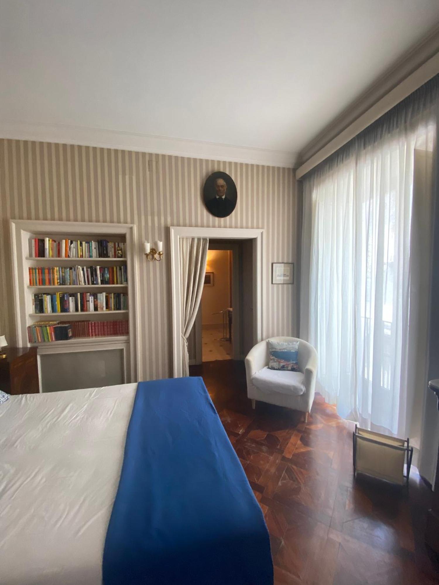 Royal Apartment In San Domenico Maggiore Naples Extérieur photo