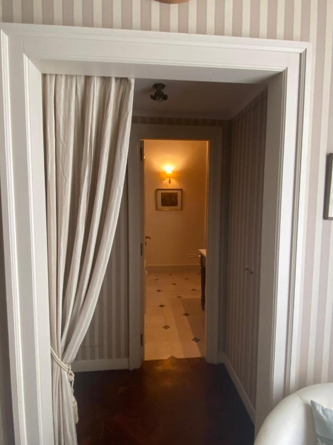 Royal Apartment In San Domenico Maggiore Naples Extérieur photo